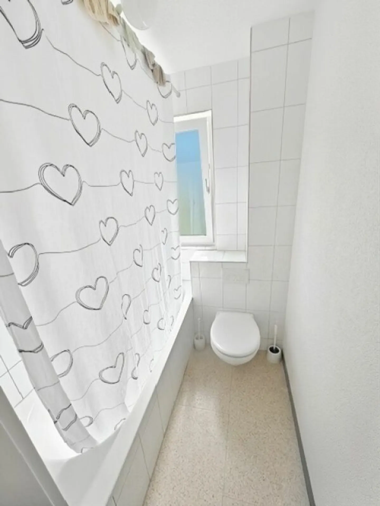 Geräumige 4 Zimmer-Wohnung an zentraler Lage - Foto 9 von 9