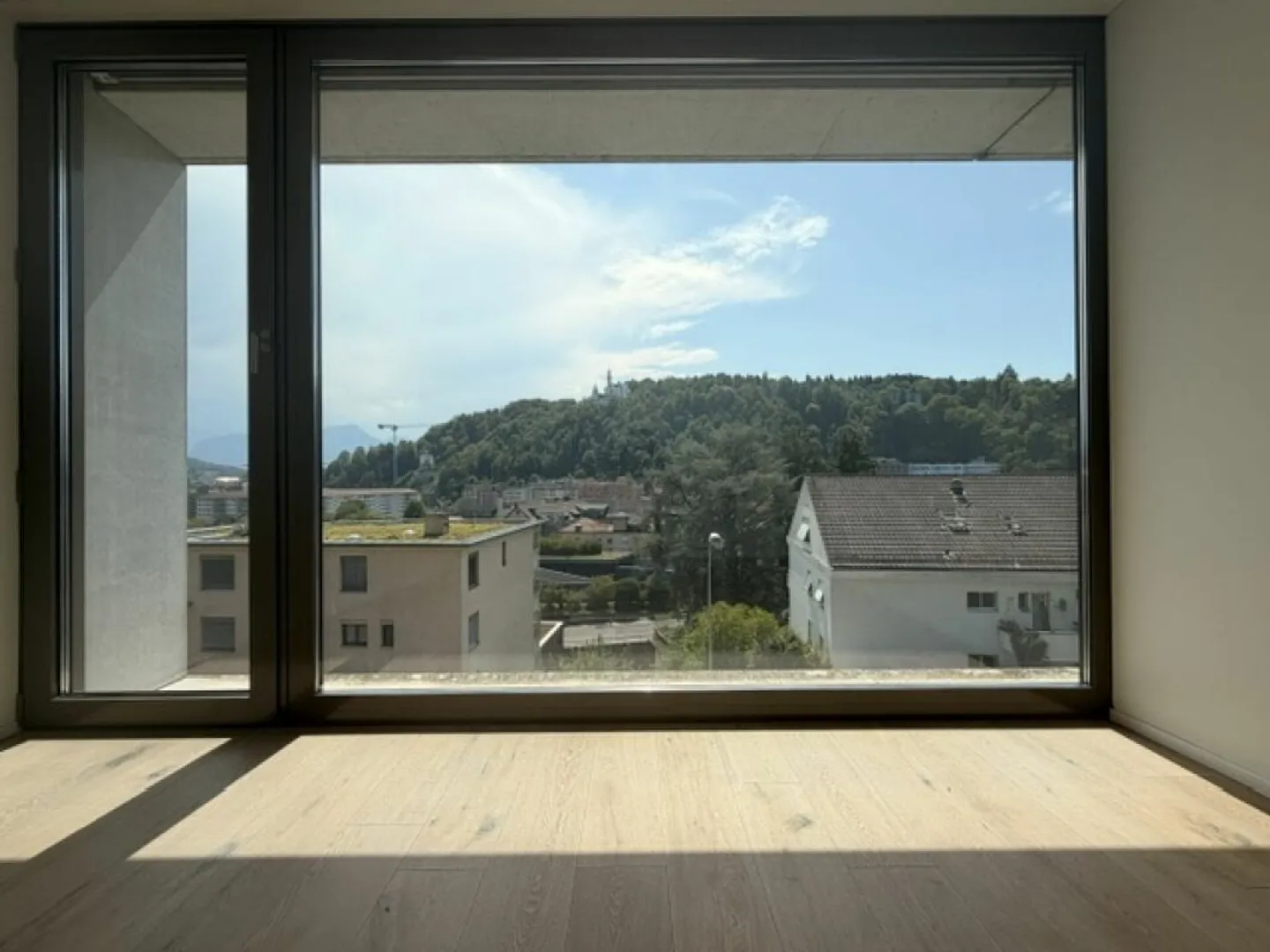 Moderne 3½-Zimmer-Wohnung mit Option auf 4½ Zimmer und schöner Aussicht über Luzern - Photo 4 sur 7