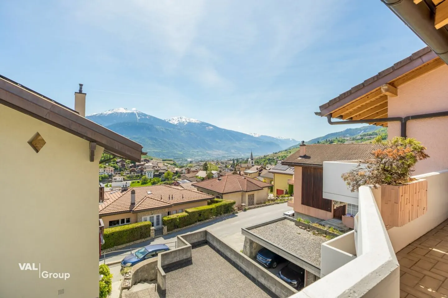 Vista sulle cime e il fascino del villaggio - Foto 11 di 13