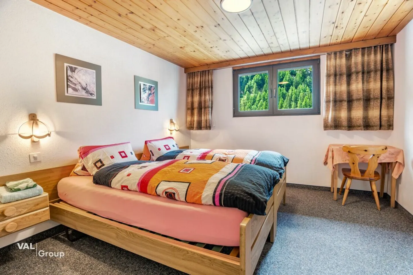 Appartamento attico di 4,5 locali con status di seconda casa in posizione centrale a Saas-Grund - Foto 4 di 13