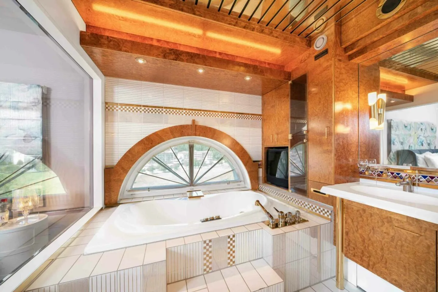 Stilvolle Turmwohnung mit Alpenblick, Interlaken - Foto 6 von 13