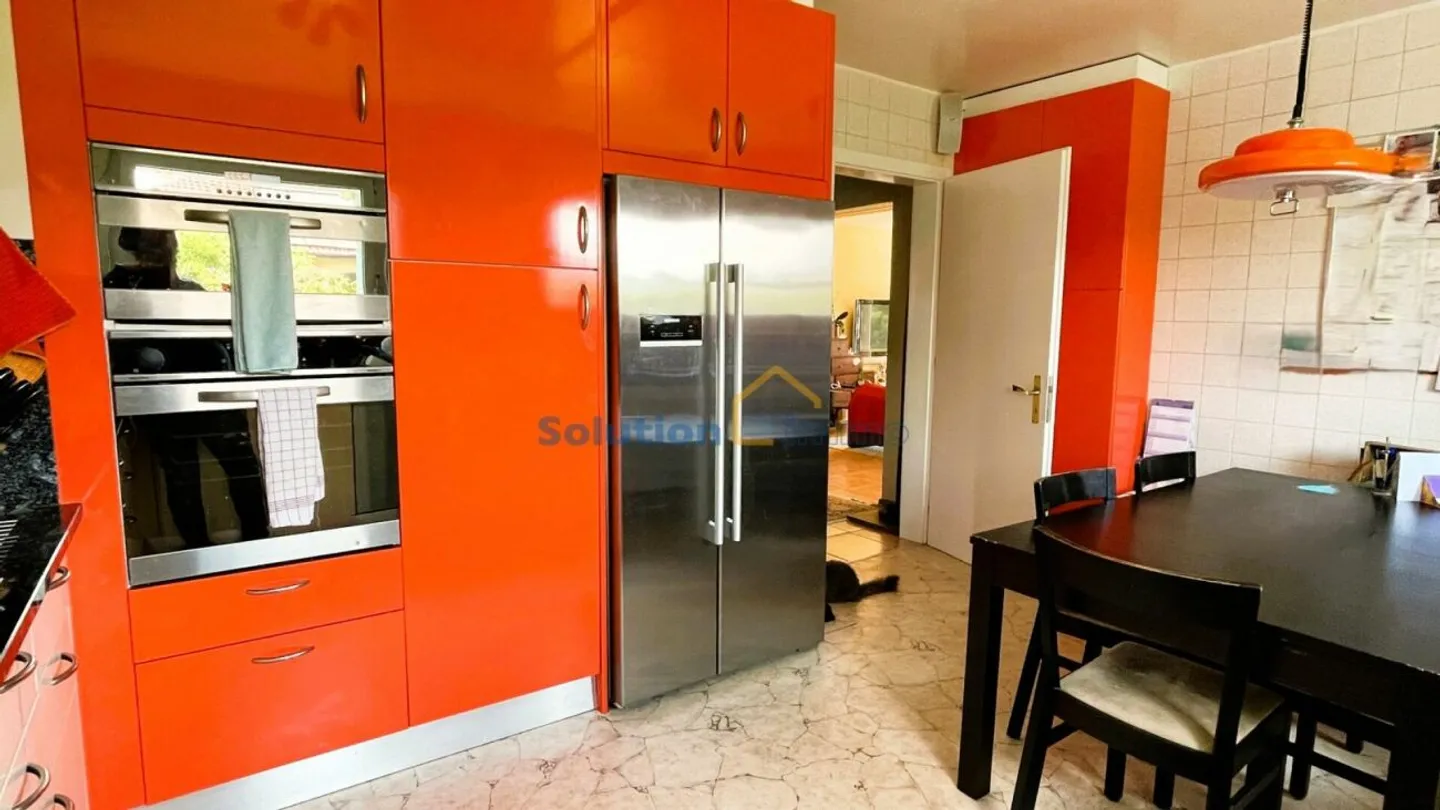 Affascinante edificio di 3 appartamenti con splendido giardino - Foto 10 di 13