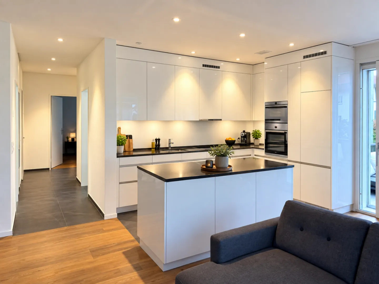 Modern 2.5 Room Apartment - Photo 1 of 6