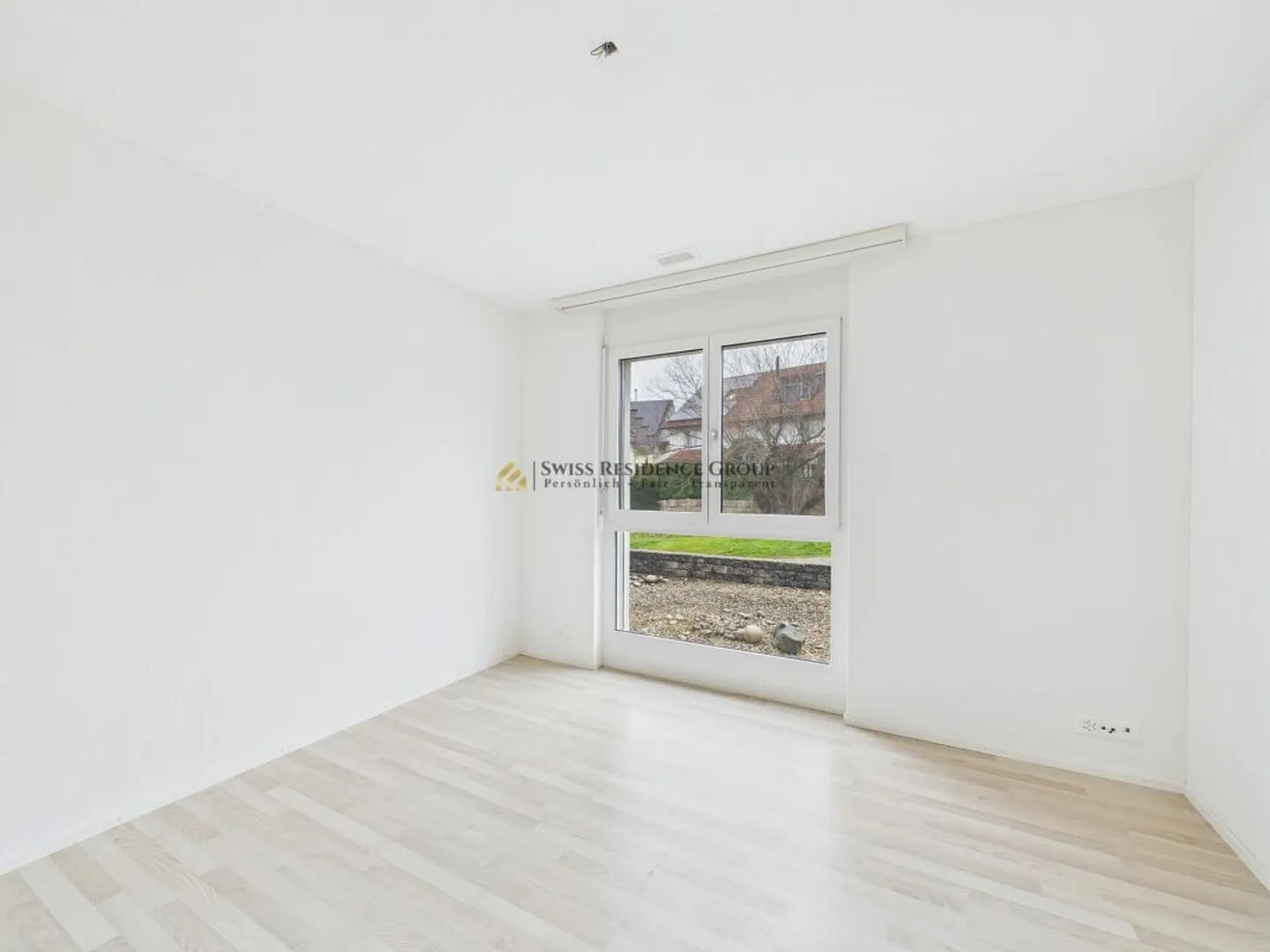 Lumière, Jardin, Espace Ouvert : Appartement spacieux de 4,5 pièces avec véranda chauffée - Photo 13 sur 13