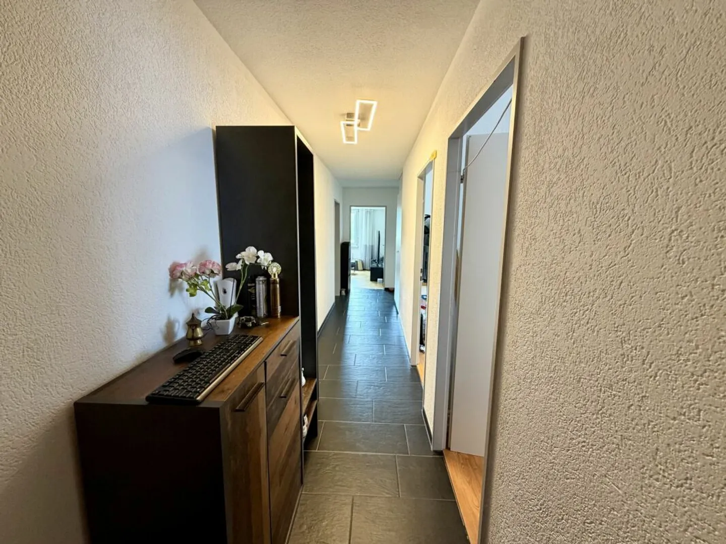 Appartement lumineux de 4,5 pièces dans un quartier familial - Photo 12 sur 12