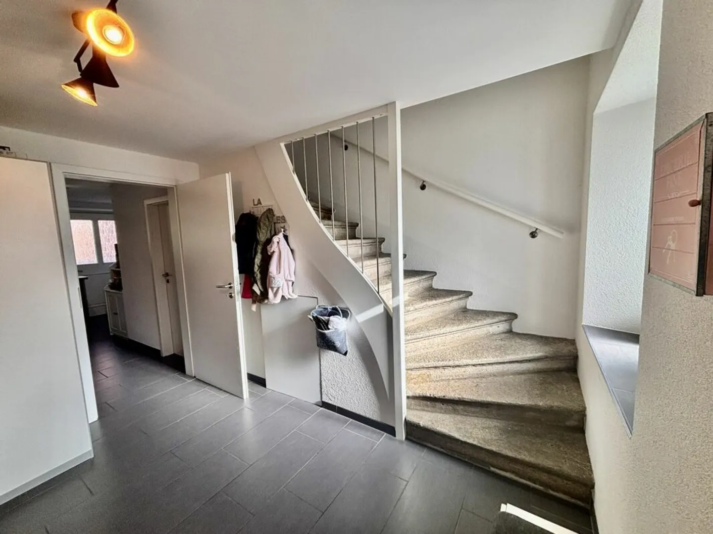 Einfamilienhaus mit 4,5 Zimmern - Foto 5 von 10