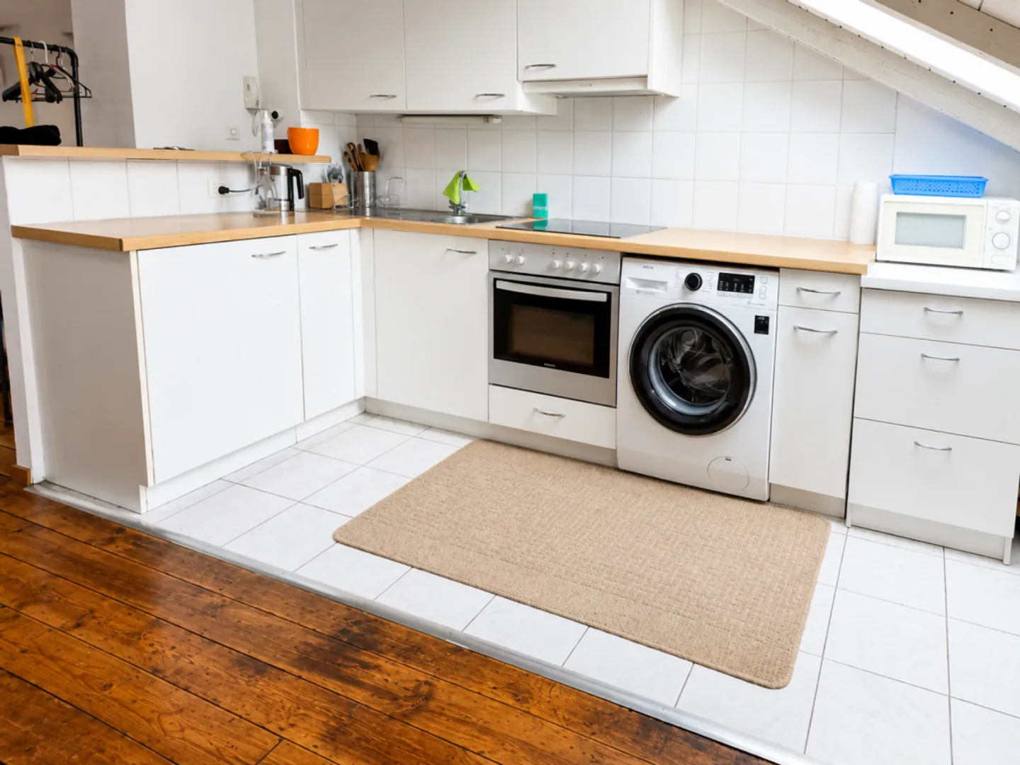 Charmant Appartement Sous Toit - Photo 2 sur 5