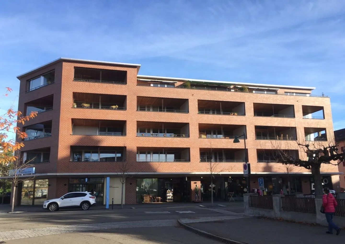 Appartement Attique 4 1/2 pièces au centre d'Uster - Photo 1 sur 8