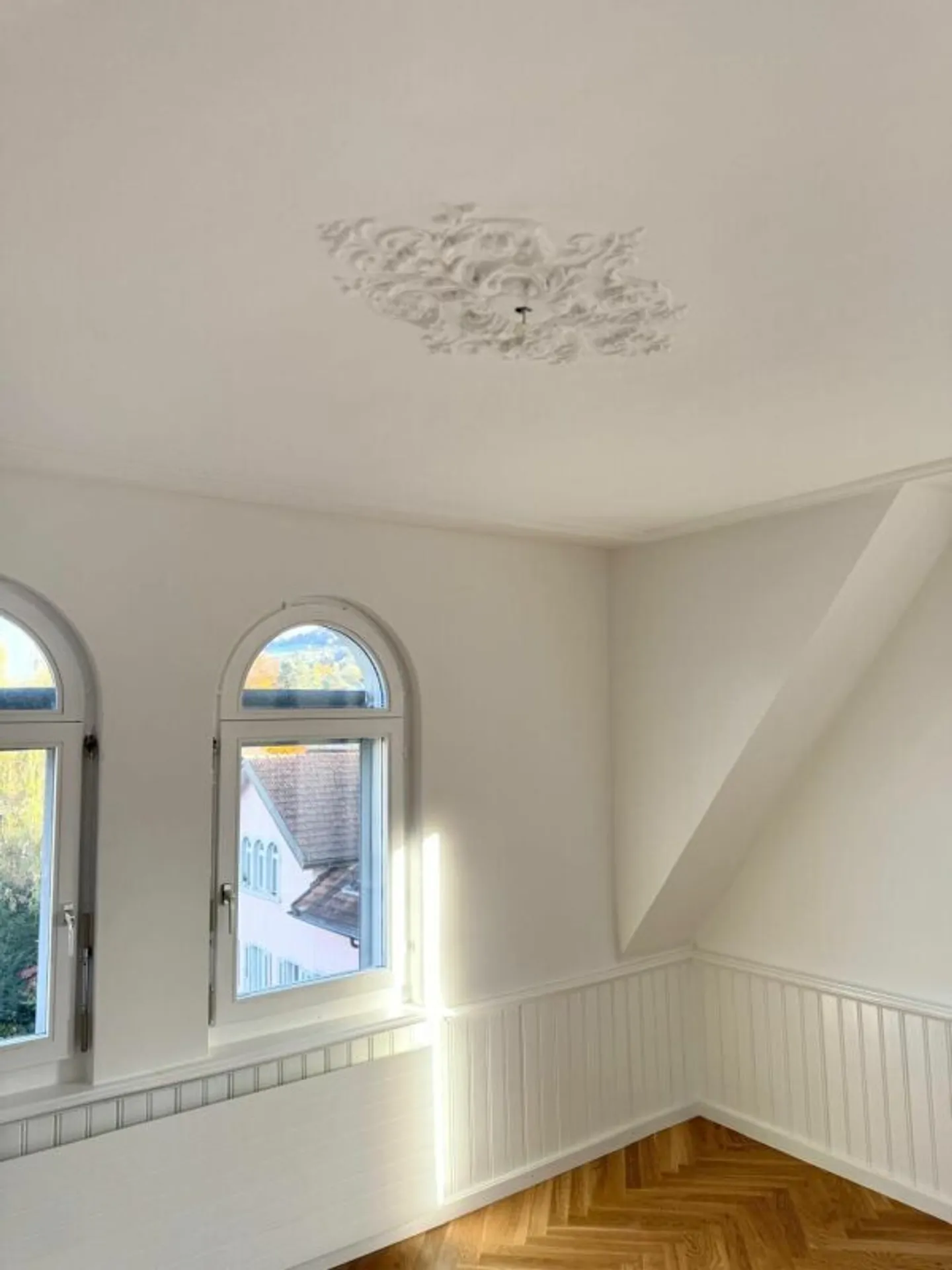 Spacious 4-room apartment - Photo 3 of 13