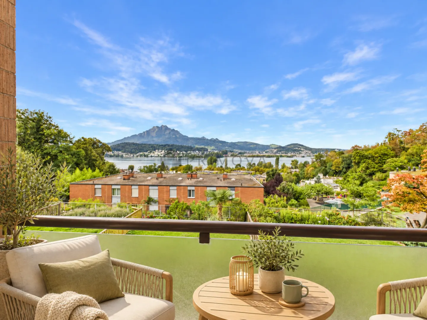 Loge au-dessus du lac de Lucerne, élégant bijou de maison de ville à Lucerne - Photo 5 sur 13
