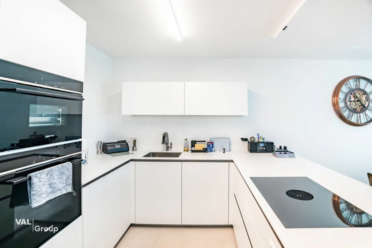 Appartement lumineux de 4½ pièces au 8ème étage avec vue panoramique, Naters - Photo 2 sur 11