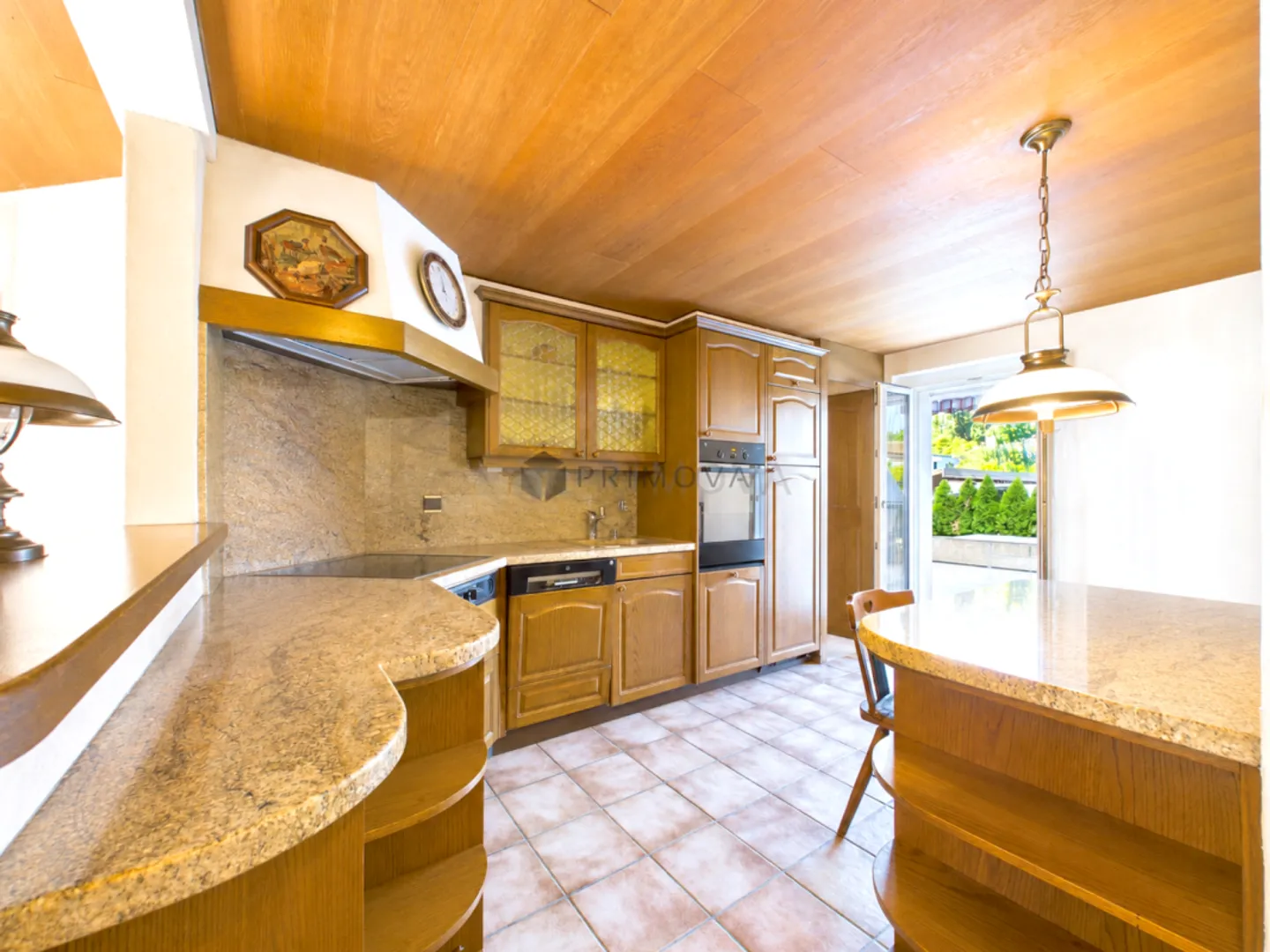Charming home with space for hobbies and business - Photo 6 of 12