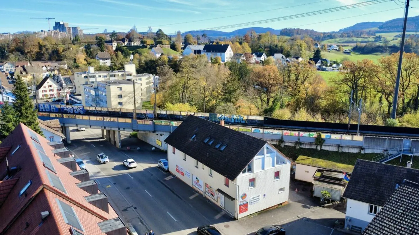 Ufficio attraente ad Augst - Foto 1 di 9