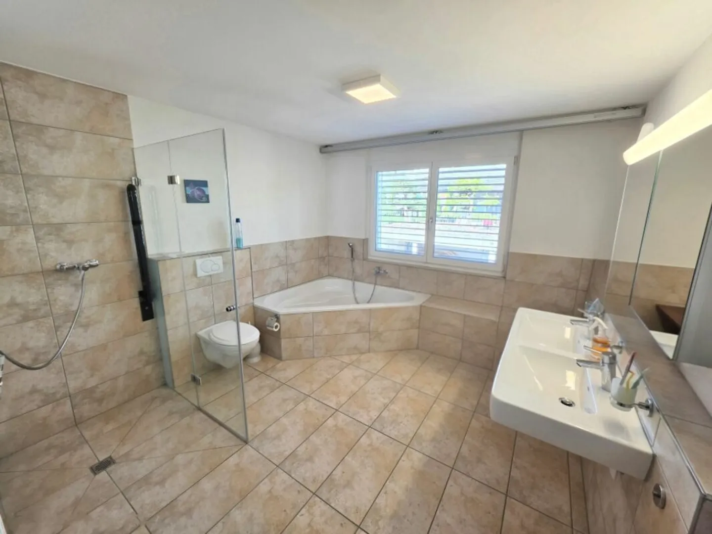 Single-family house with mega volume and lift! - Photo 9 of 13