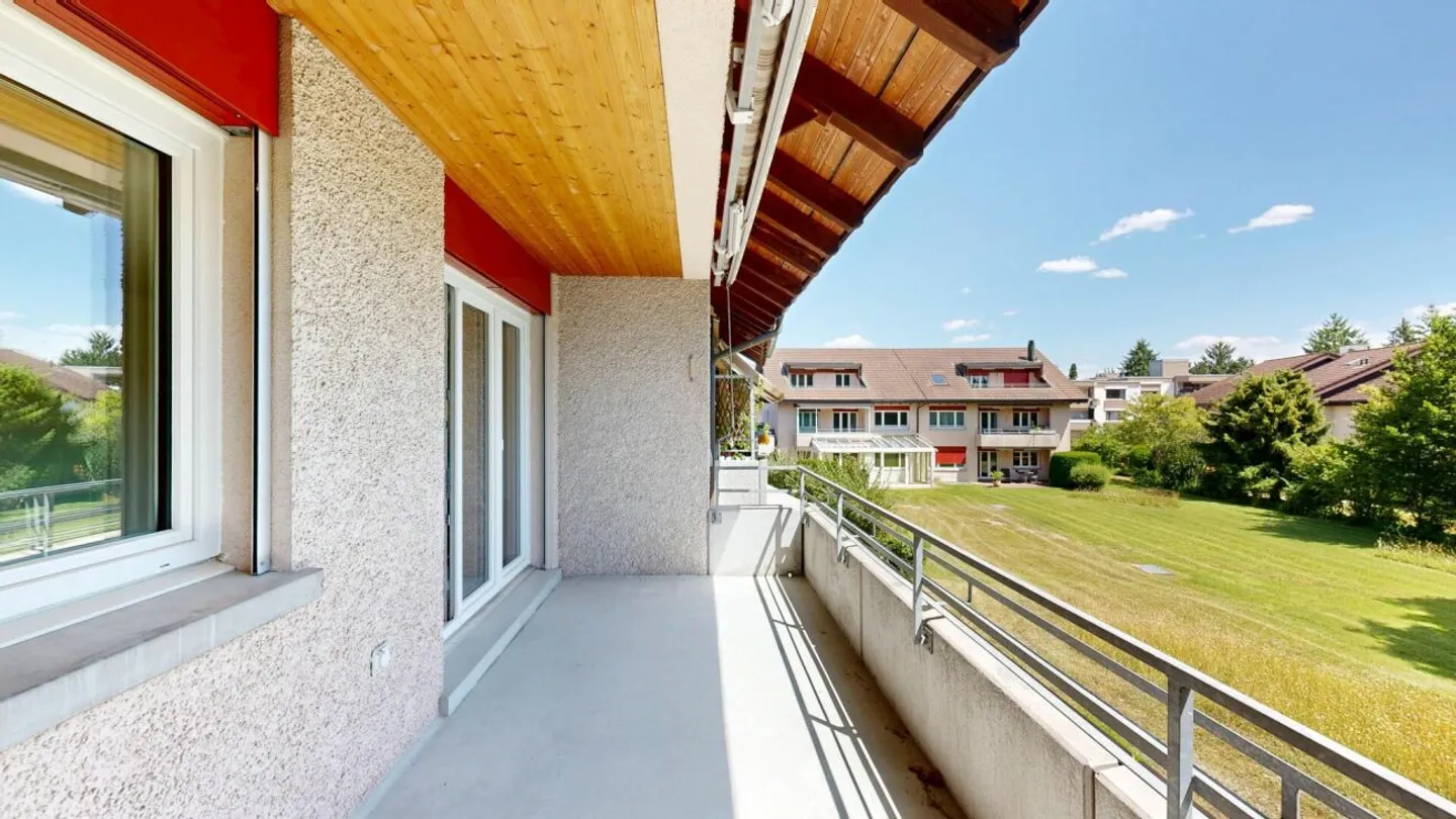Attractive 3.5-room apartment with sunny balcony - First occupancy after loving complete renovation - Photo 10 of 13
