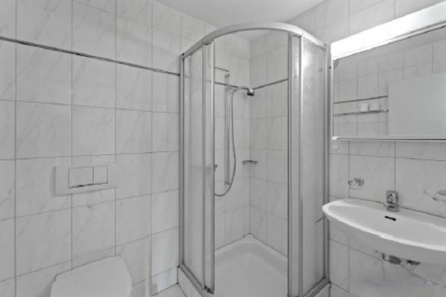 La tua nuova casa - appartamento luminoso e accogliente di 4,5 stanze nel cuore di Elgg - Foto 12 di 13