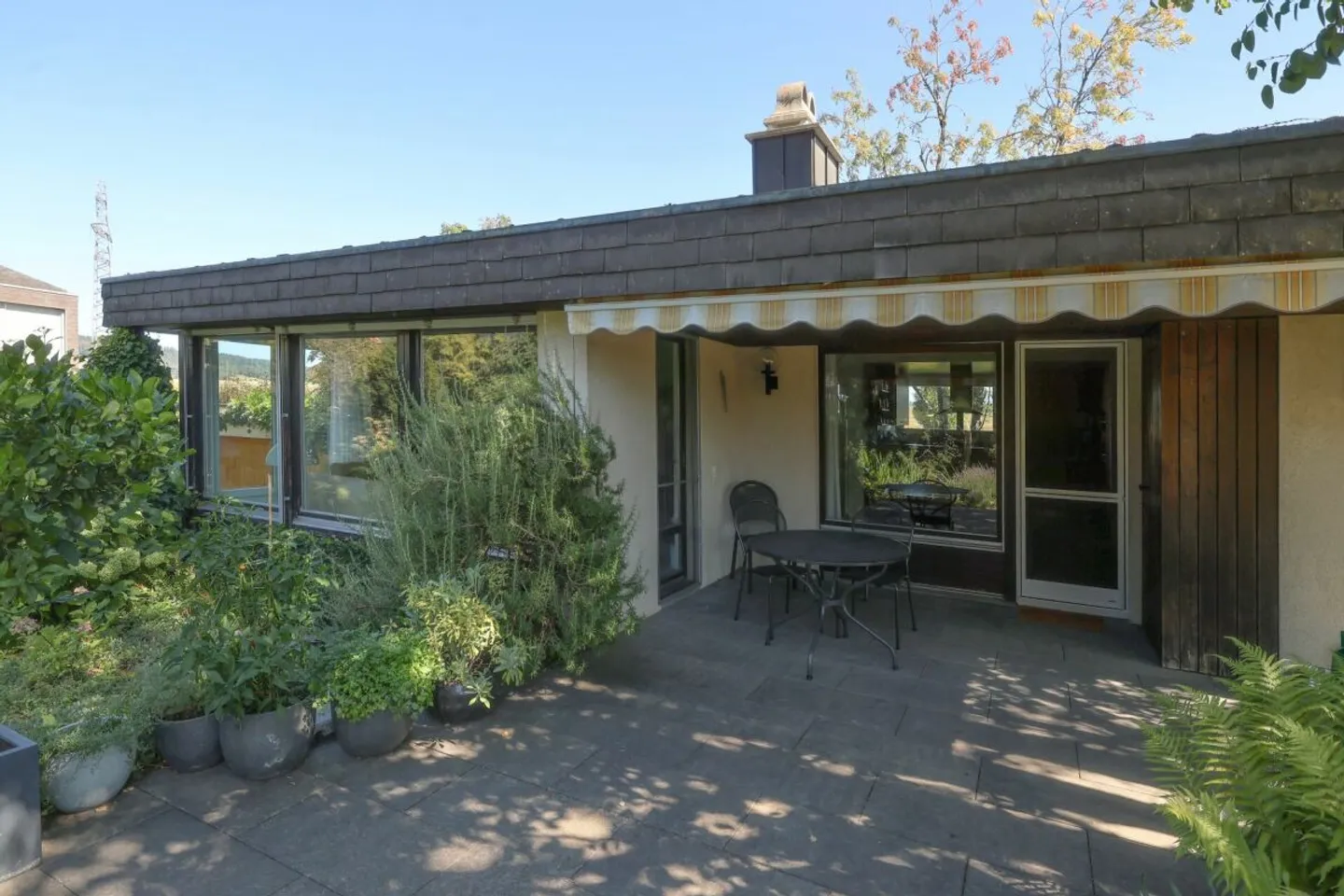 Spacious 5.5-Room Single-Family House - Photo 9 of 12