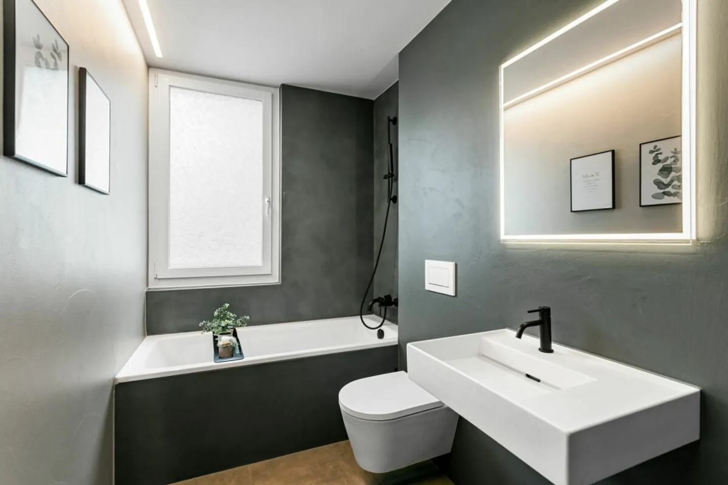 Exclusive Living Harmony in 5.5 Rooms - Style and Comfort Combined - Photo 11 of 13