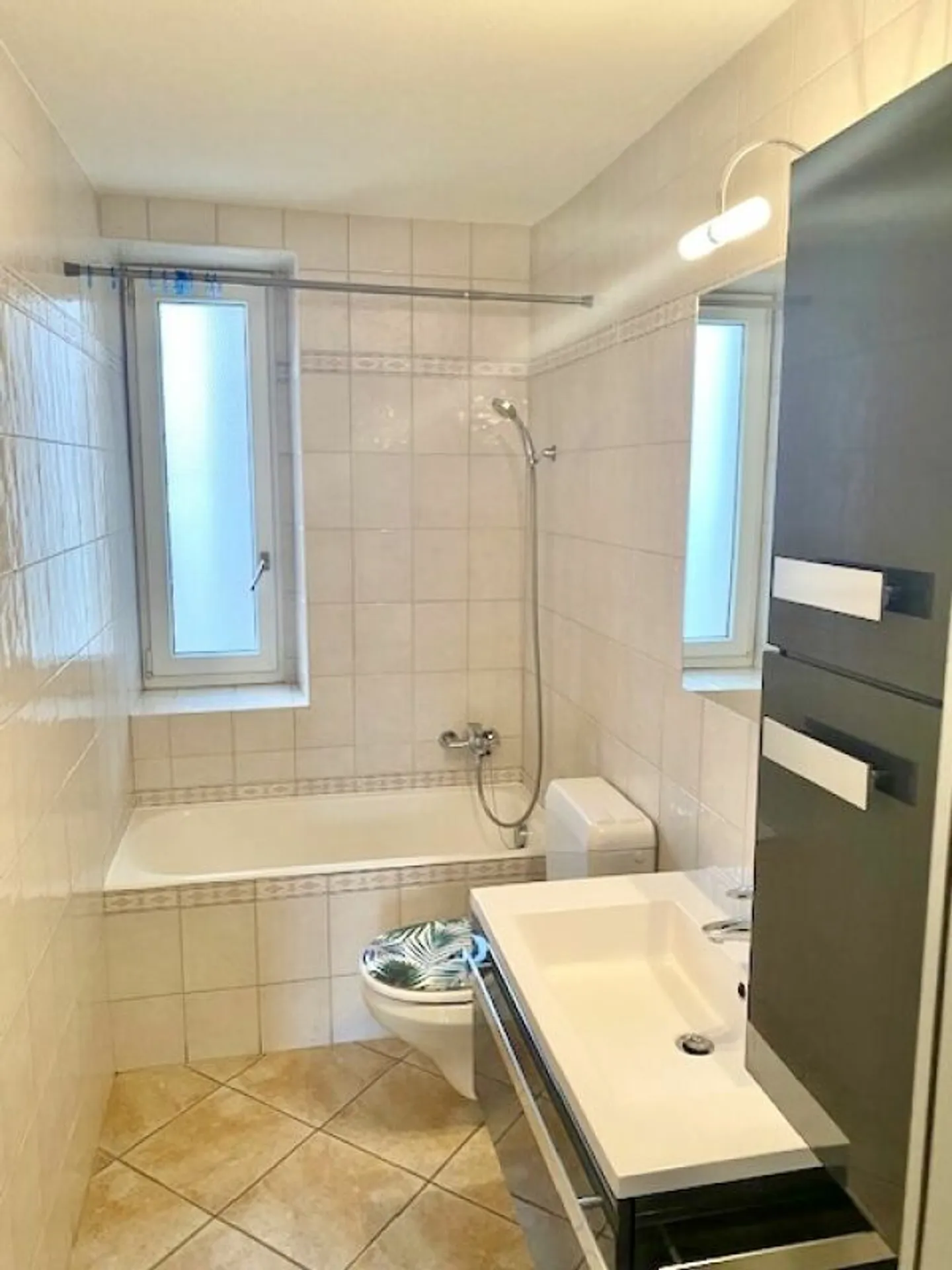 Large 4.5-room apartment - 150 m² - Chamoson center - Photo 6 of 8