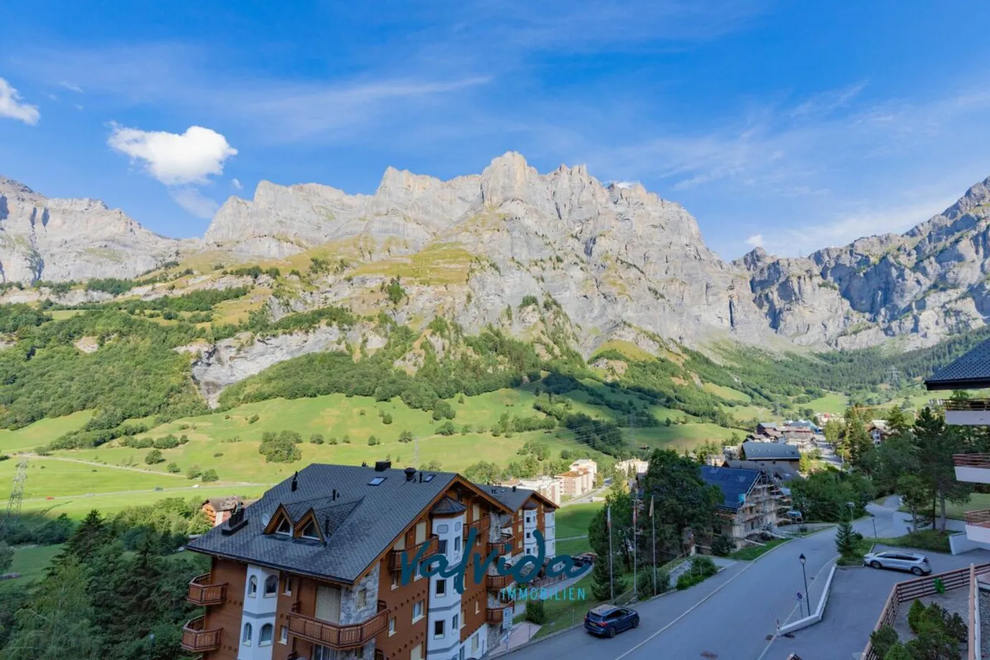 Panorama. Montagnes. Leukerbad. - appartement spacieux de 1,5 pièce dans un emplacement privilégié - Photo 12 sur 13