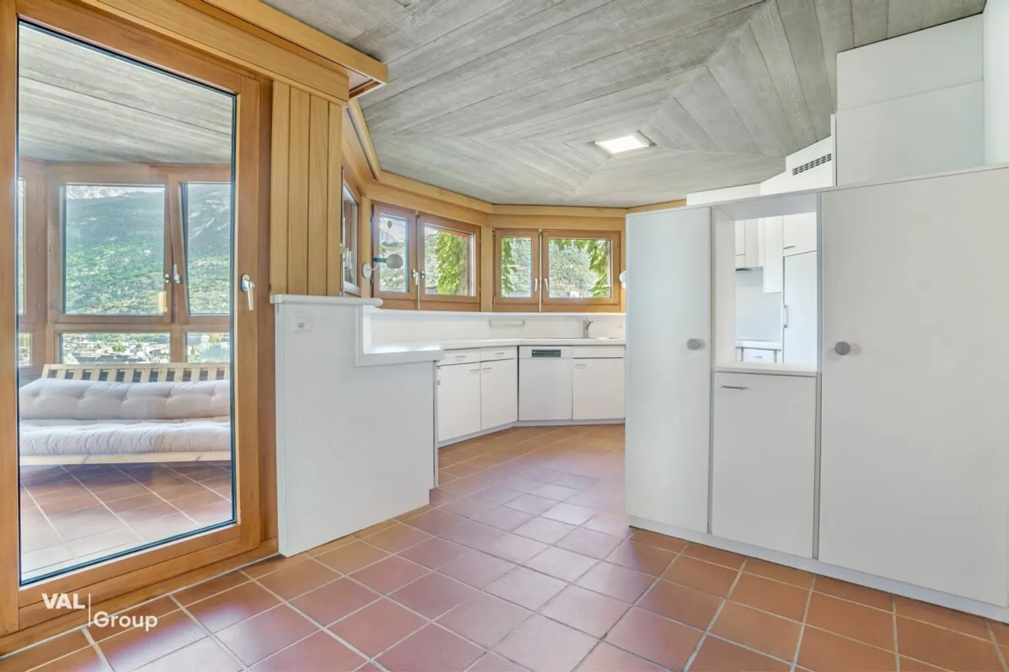 Paradis familial avec jardin, pavillon et beaucoup d'espace dans un endroit calme à Visp - Photo 4 sur 13