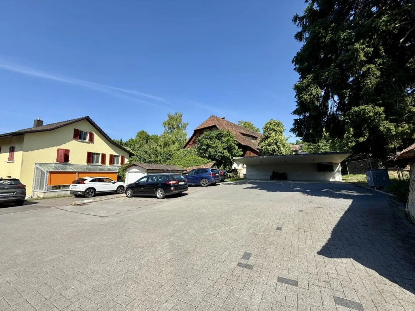 Attractive investment with eight apartments in the Bernese Seeland - Photo 5 of 7