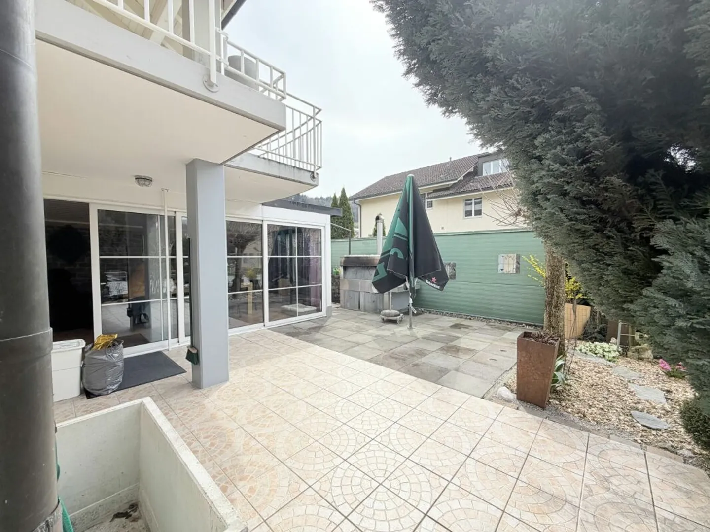 La tua nuova casa: casa bifamiliare di 6,5 stanze con giardino d'inverno - Foto 12 di 13