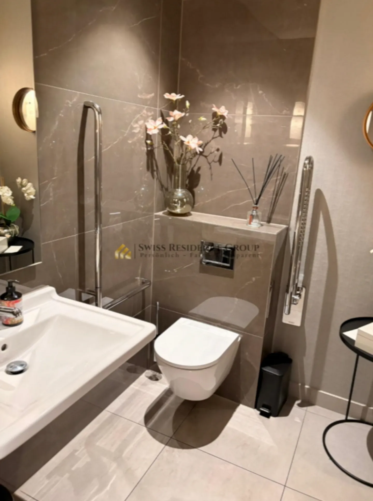 Propriété d'investissement attrayante : immeuble multifamilial et gastronomie dans un emplacement parfait - Photo 7 sur 12