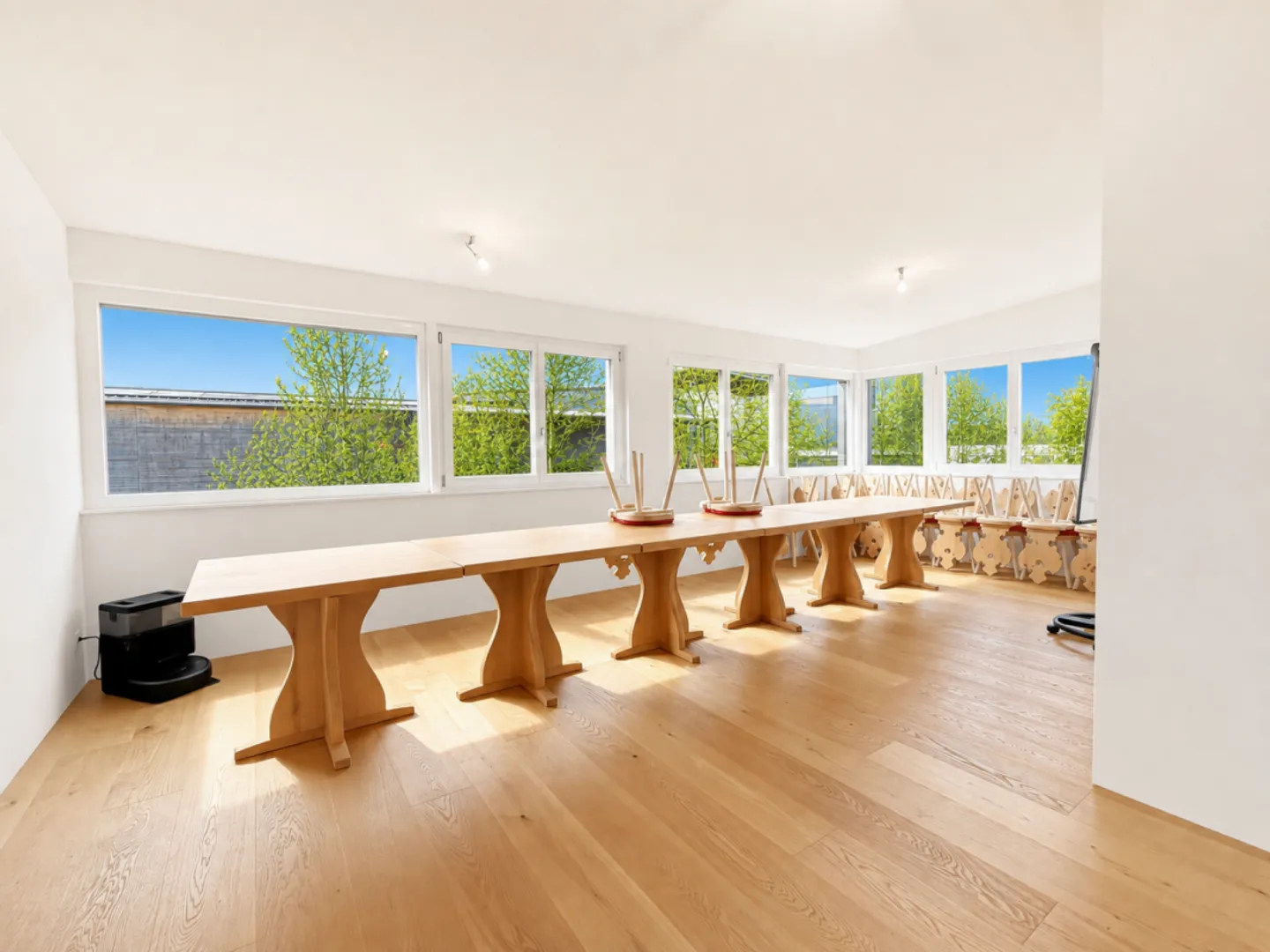 Versatile Commercial Space - Your New Location in Aadorf - Photo 4 of 8