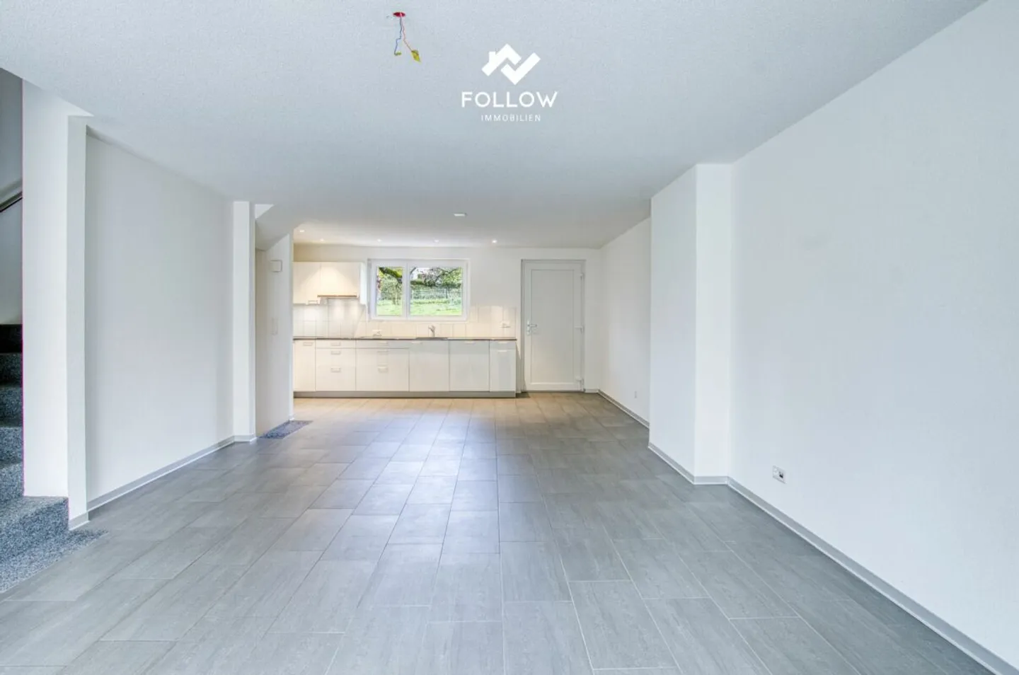 Maison de famille moderne en milieu de village à Jens - Photo 5 sur 13