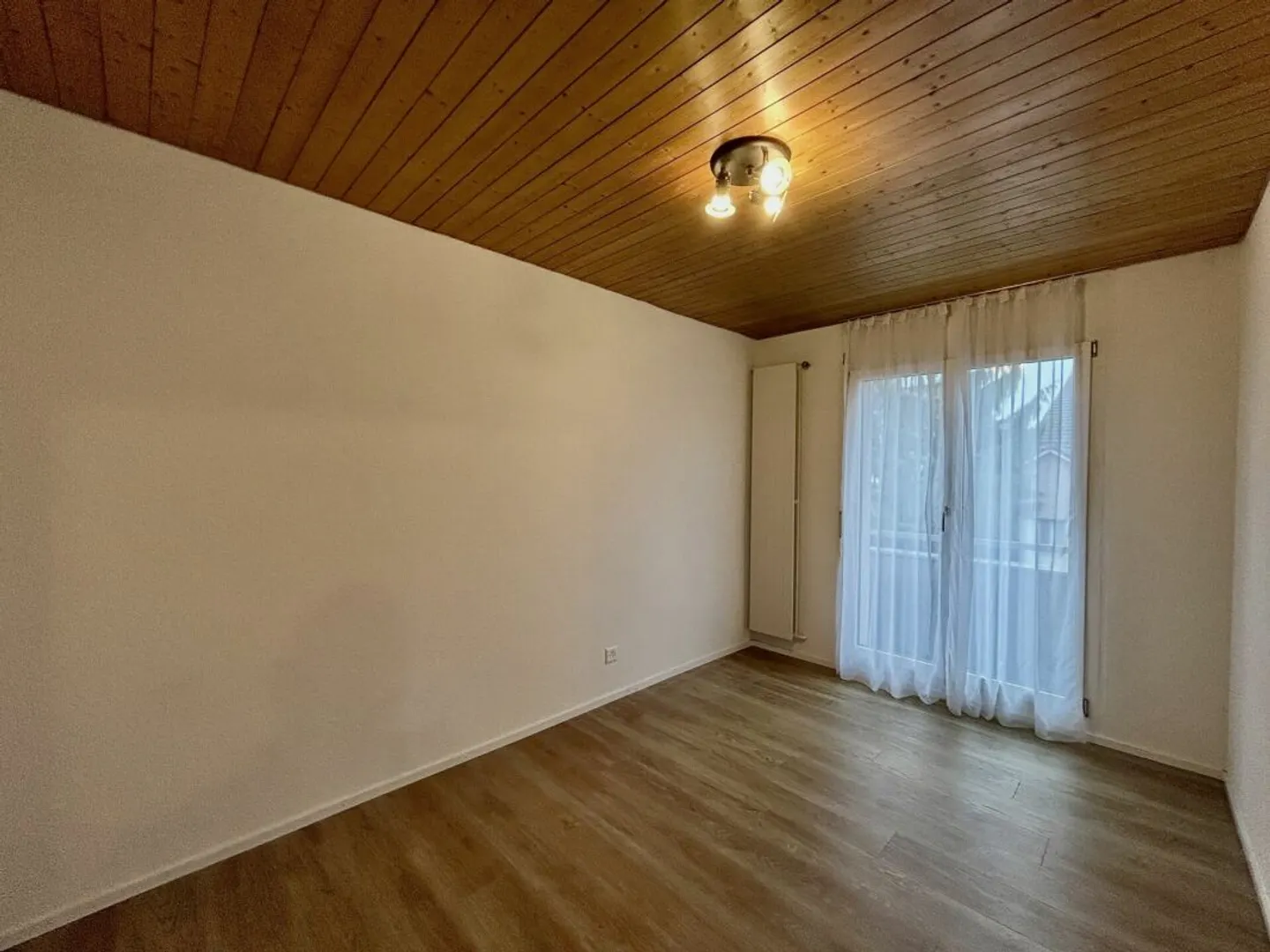 6.5-room single-family house with plenty of space for new ideas! - Photo 6 of 13