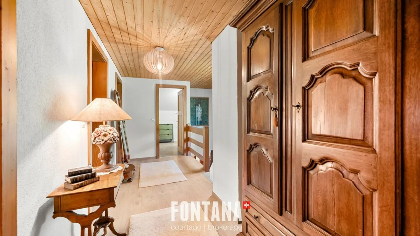 Alpine Chalet - Photo 9 of 13