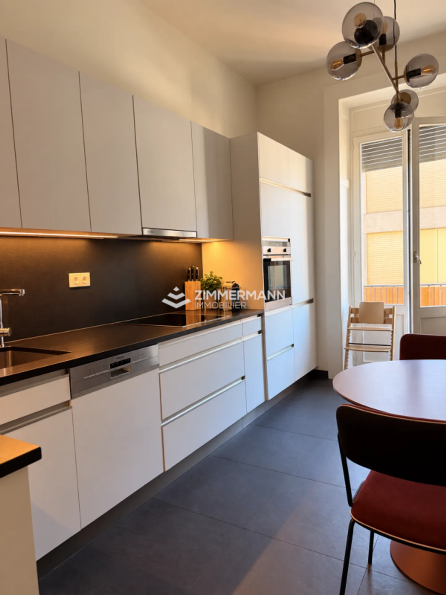 6.5 rooms on the Quai du Mont-Blanc - Photo 4 of 7