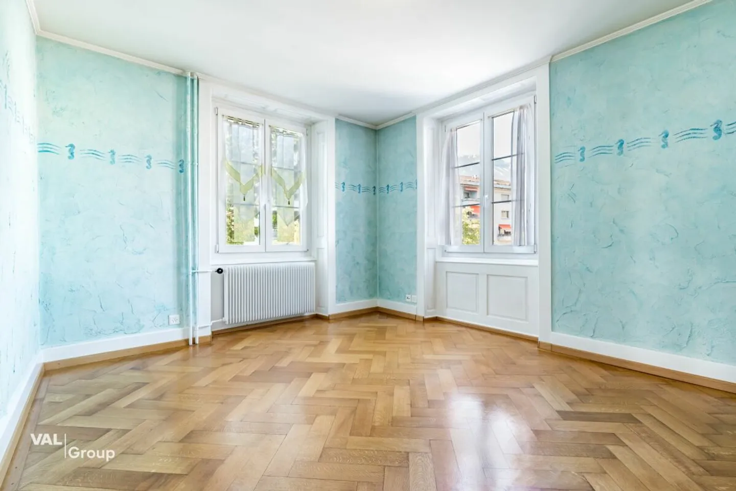 Charm and space just steps from the center of Sierre - Photo 3 of 12