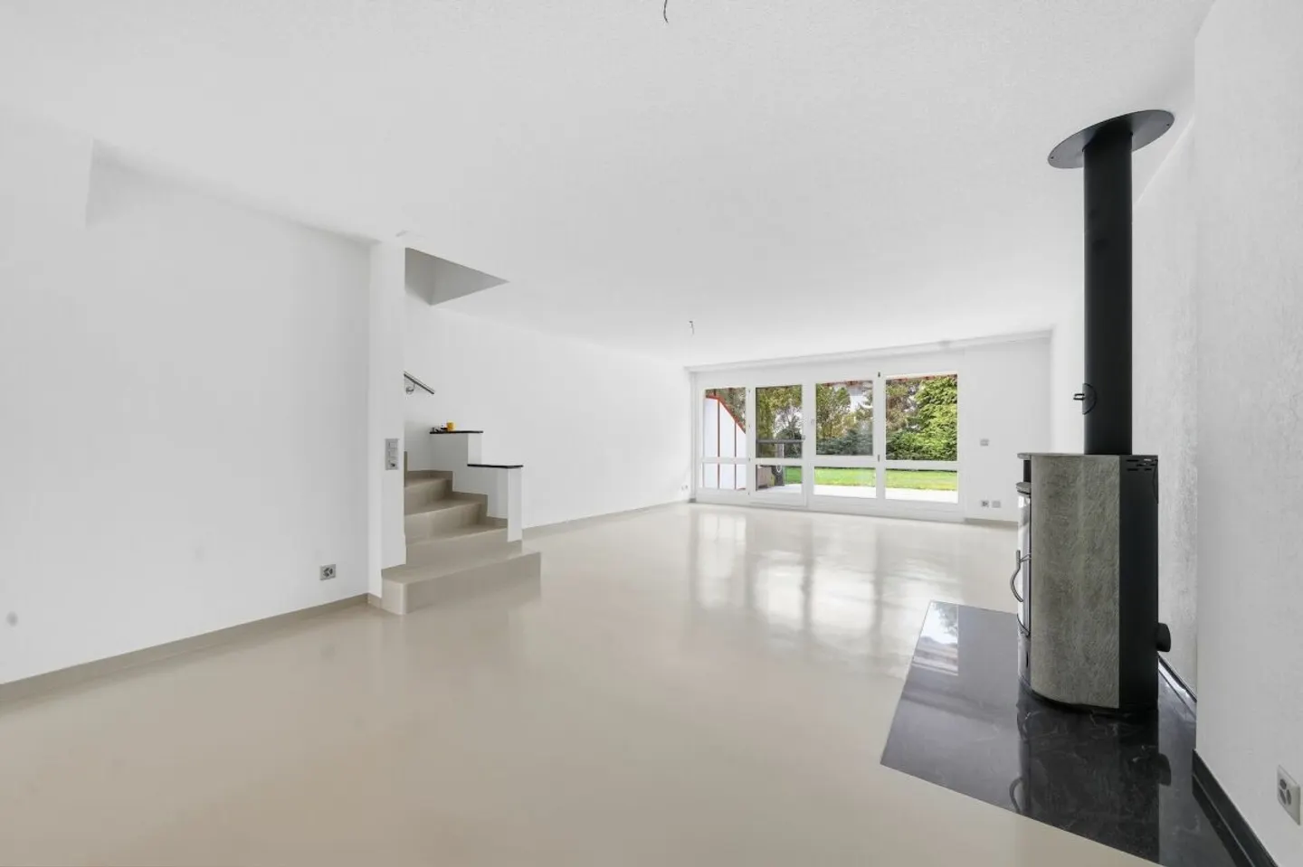 Belle duplex de 4,5 pièces avec caractère de maison à Luterbach - Photo 3 sur 13