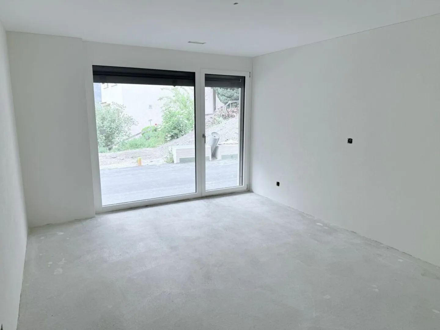 Appartement au rez-de-chaussée unique avec vue alpine à Brig et grande terrasse ensoleillée - Photo 8 sur 13