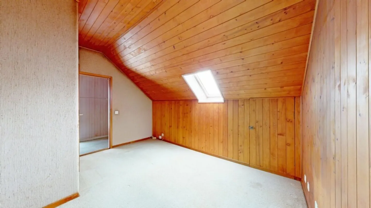 Maison individuelle avec beaucoup de potentiel - Photo 6 sur 12