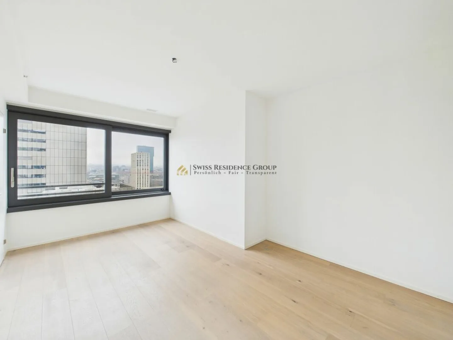 High above in Zurich West - 3.5 rooms on the 17th floor - Photo 13 of 13