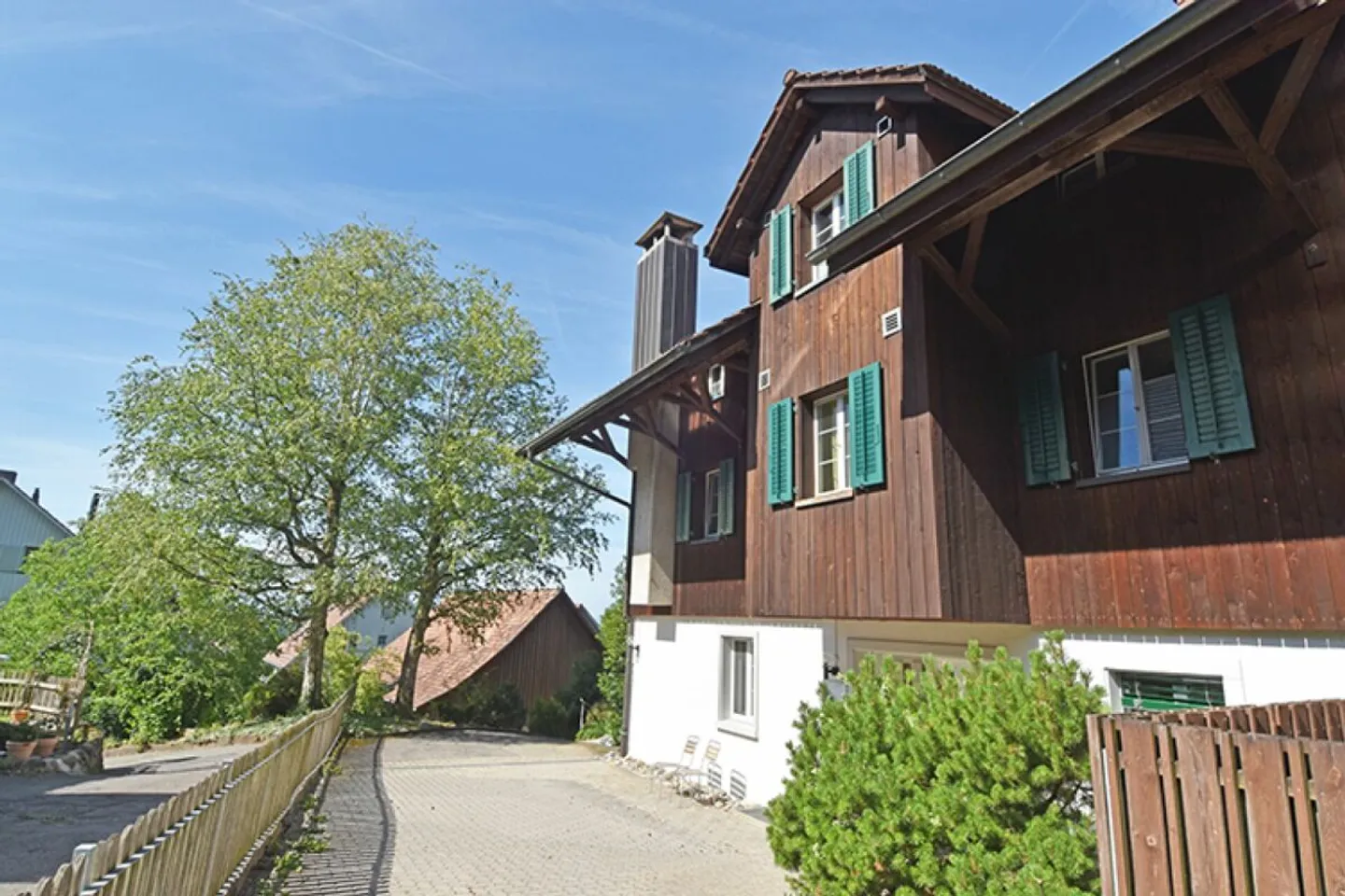 Cozy Home with Panoramic View - Photo 12 of 13