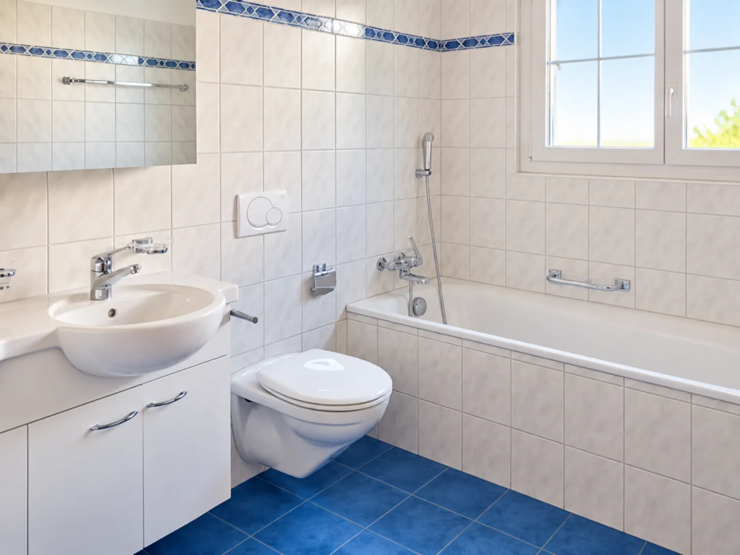 Wohnen mit Weitblick - 4.5-Zimmer-Wohnung mit See- und Bergsicht - Photo 4 of 13