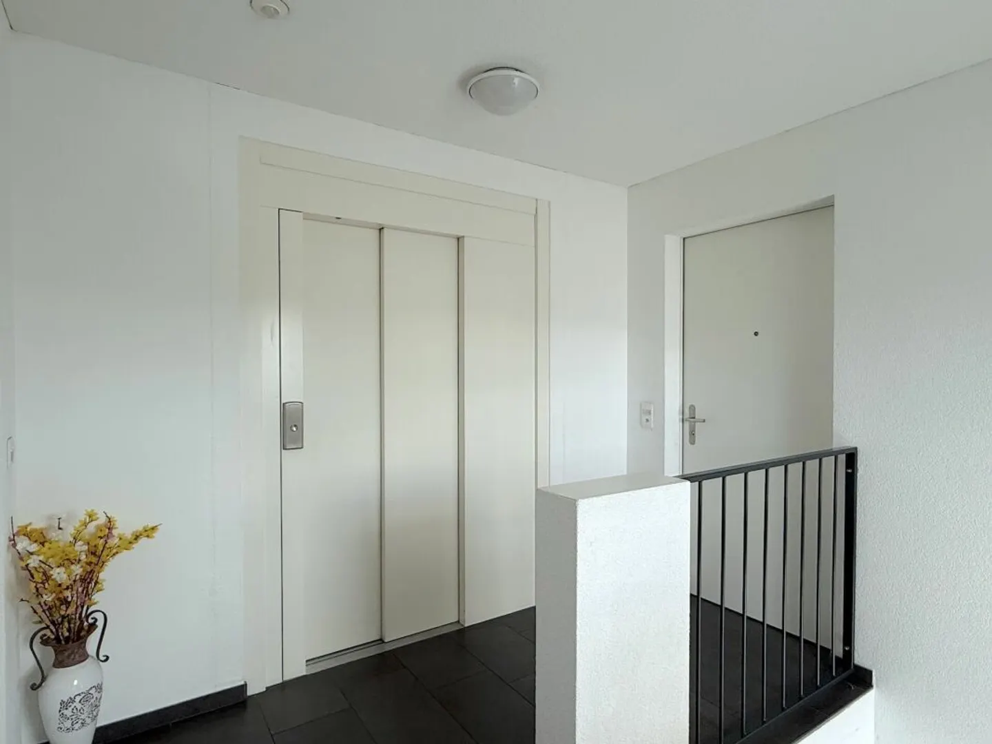 MAISONETTE APARTMENT - CENTRAL AND CLOSE TO THE TRAIN STATION - Photo 2 of 13