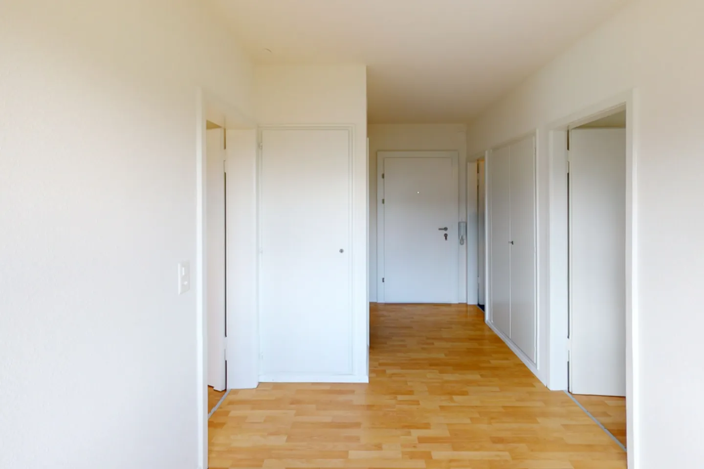 Gemütliche Wohnung mit Waschtrockner - Foto 5 von 8