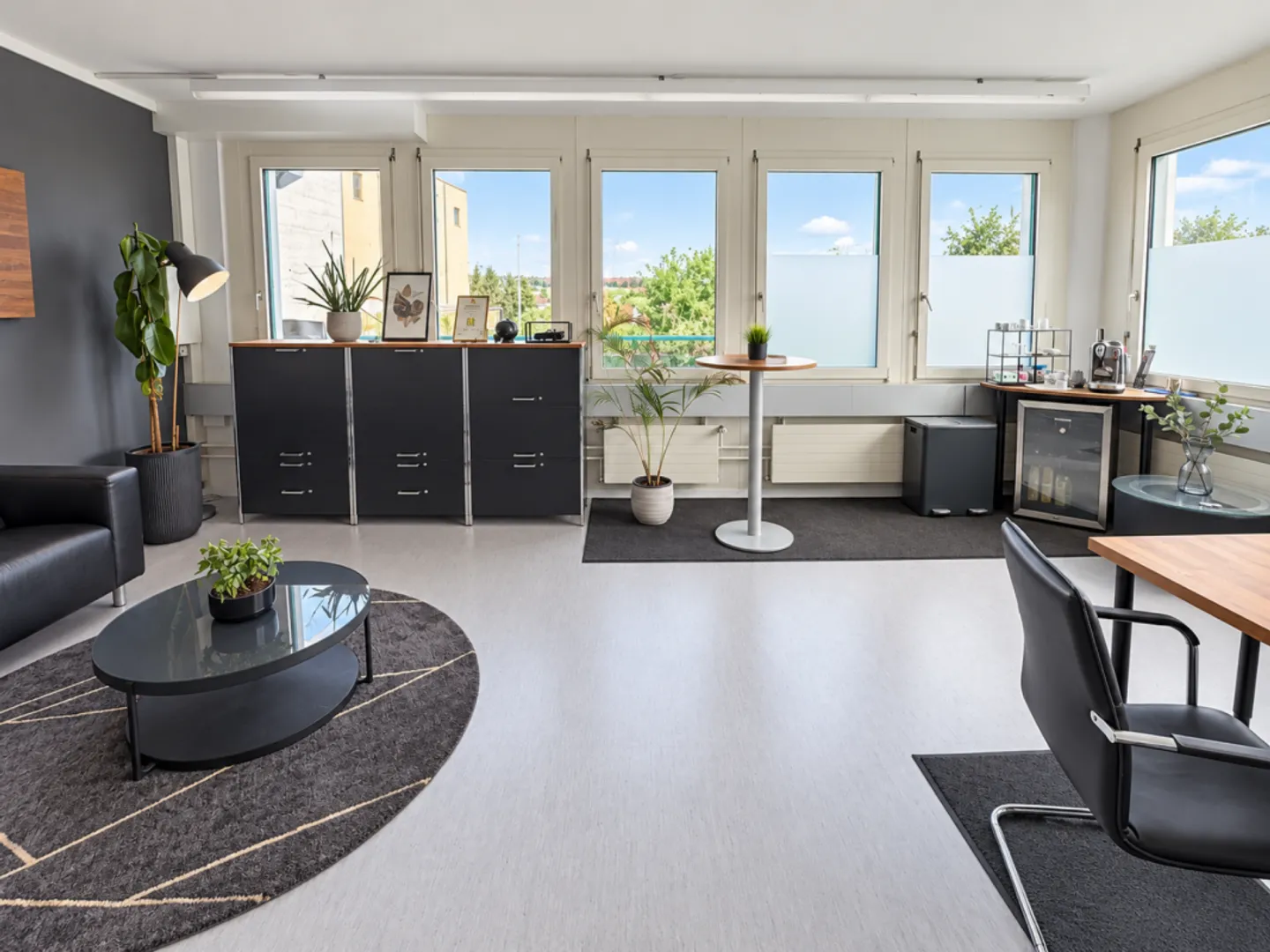 Helles Büro/ Studioraum - Photo 1 of 5
