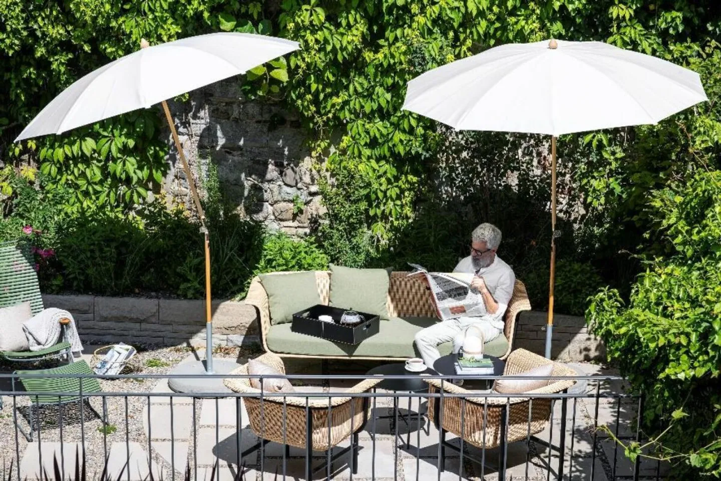 Fully serviced luxury apartments in historic building in the city centre - Photo 12 of 13