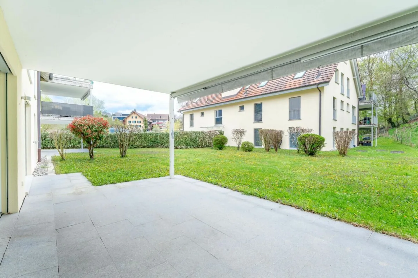 Ampio appartamento 4.5 locali - Foto 10 di 11