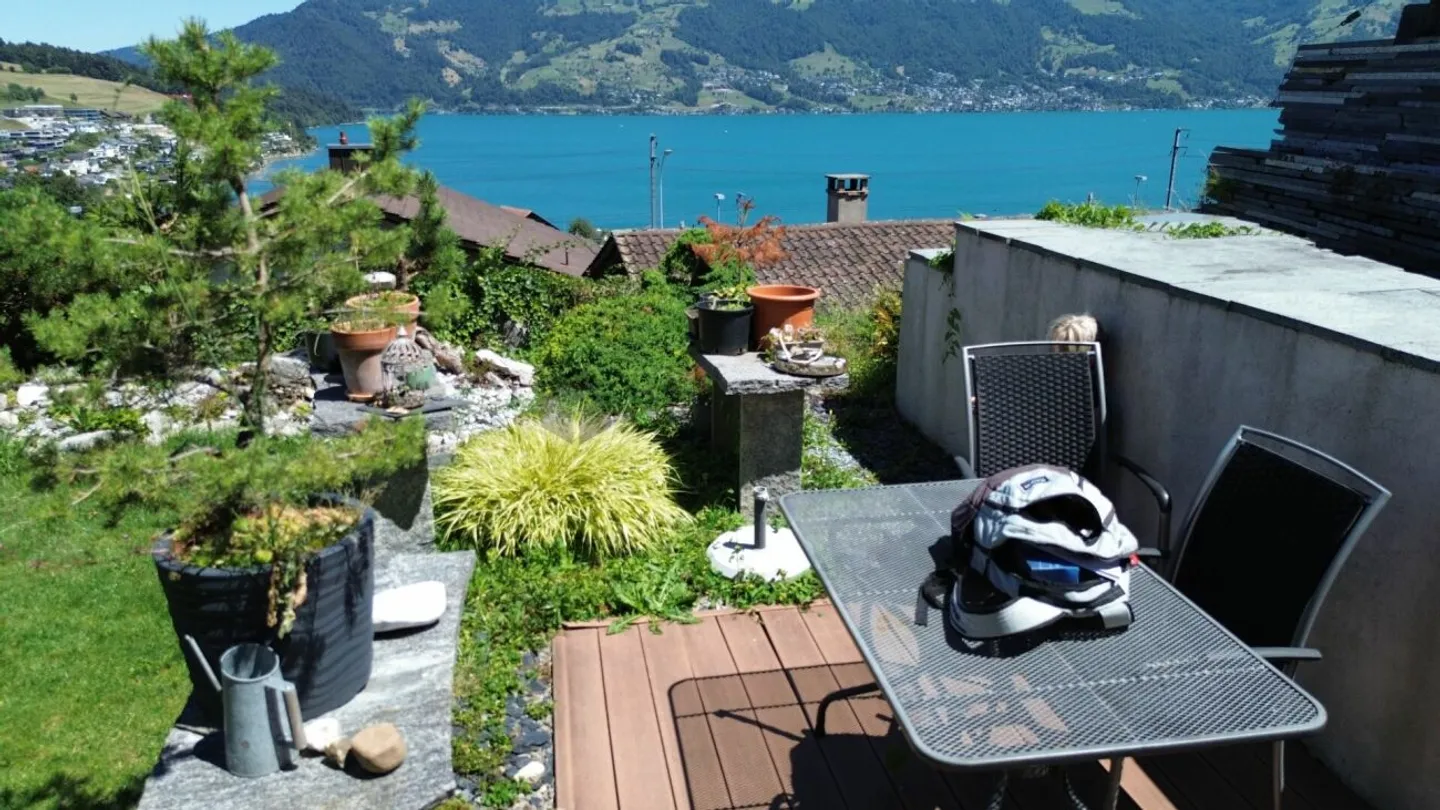 Ihre privates Paradies mit grandioser Aussicht und Garten - Photo 5 of 11