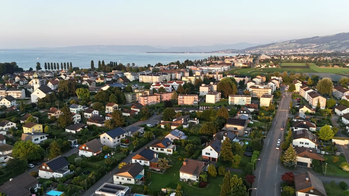 NUOVA COSTRUZIONE: La tua nuova casa: Casa bifamiliare moderna con 5.5 stanze in un quartiere tranquillo - Foto 9 di 11