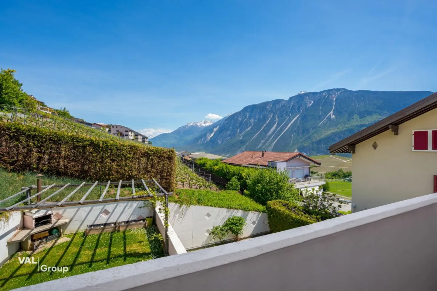 Vista sulle cime e il fascino del villaggio - Foto 9 di 13