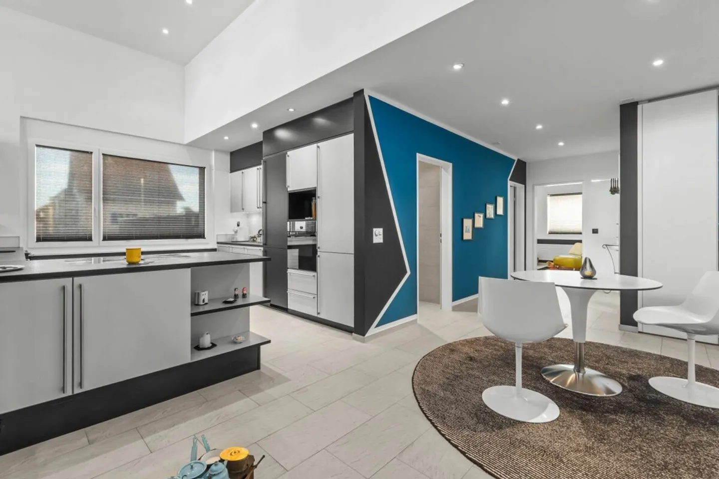 LUMINA LAKE | Grosszügige 4.5-Zi.-Maisonette mit Seesicht, beeindruckender Raumhöhe und Aussenpool - Foto 6 von 13