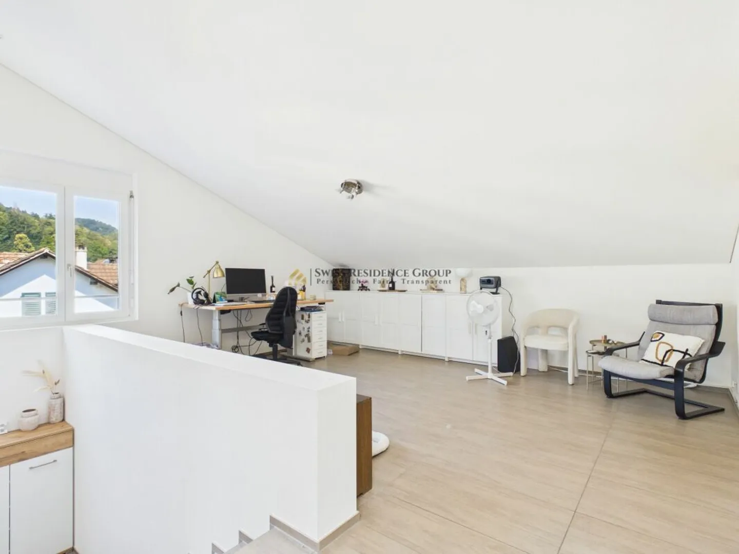Appartamento con ampia terrazza e vista - Foto 9 di 13